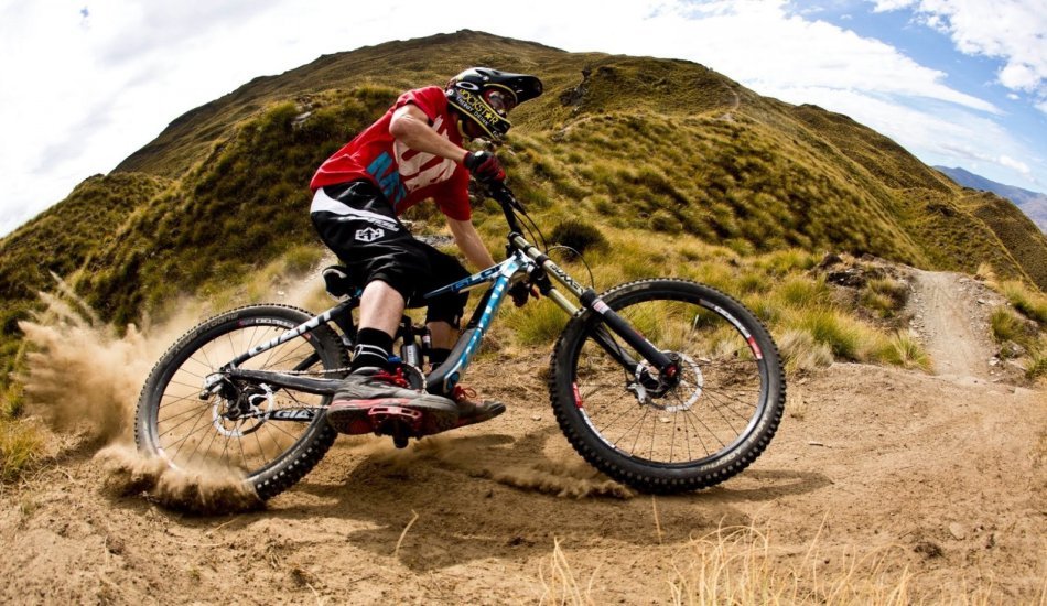 Катание на велосипеде